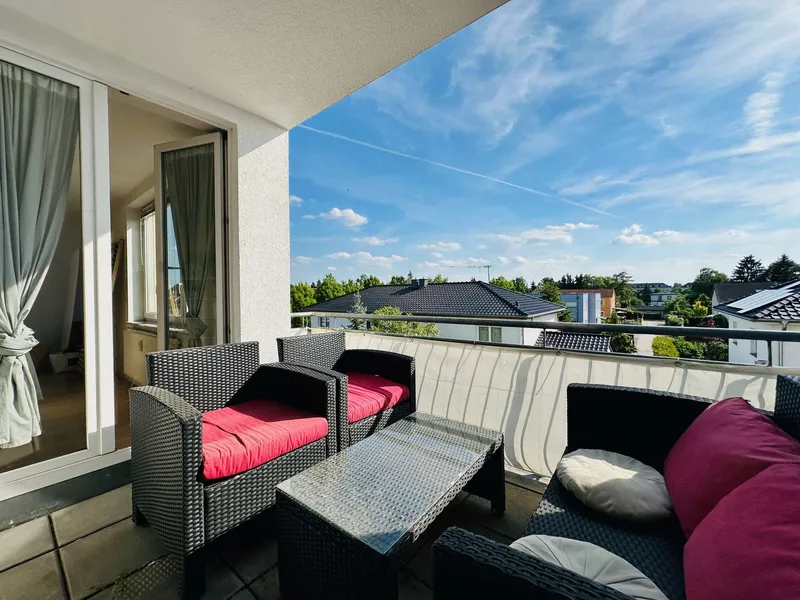 möbliert 3-Zi in Pankow + Tiefgarage - mindestens 1 max. 2 Jahre | Wannen-Bad | EBK | Balkon | LIFT — photo 1